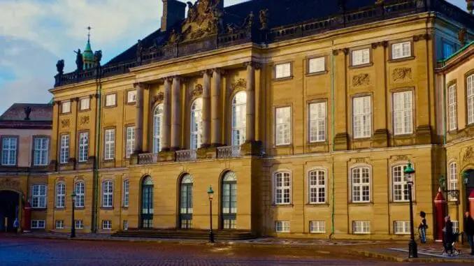 amalienborg_palace Amalienborg Palace in Denmark