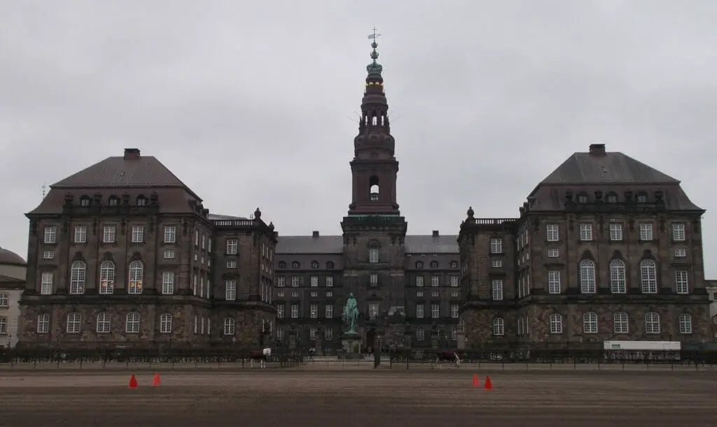 Christiansborg Palace Opening hours and tickets